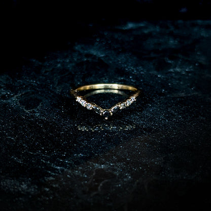 Vilya Ombre Diamond Contour Band