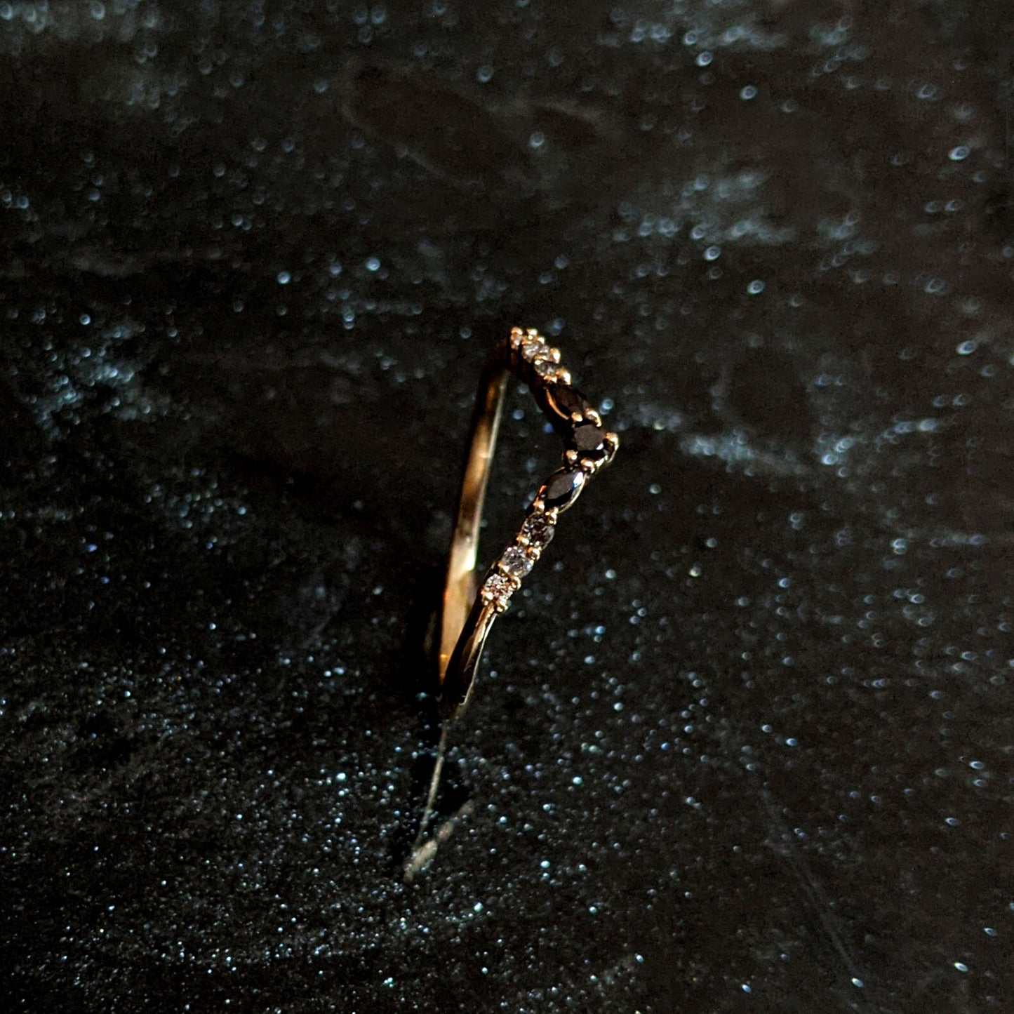 Vilya Ombre Diamond Contour Band