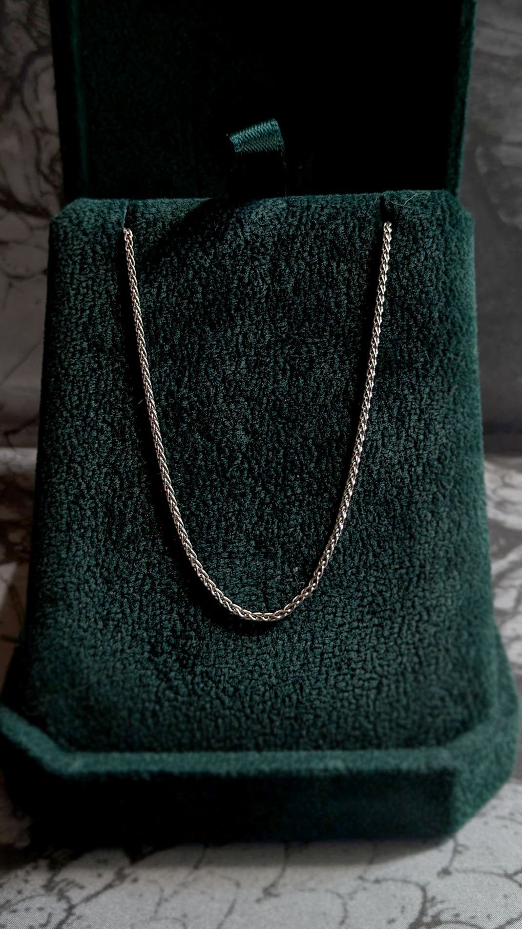 White Gold Wheat Chain