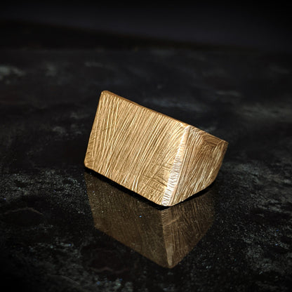 XXL Textured Signet