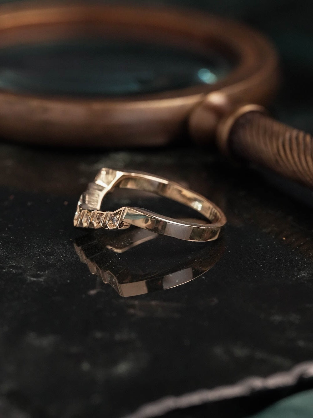 Adriel Stepped Contour Band