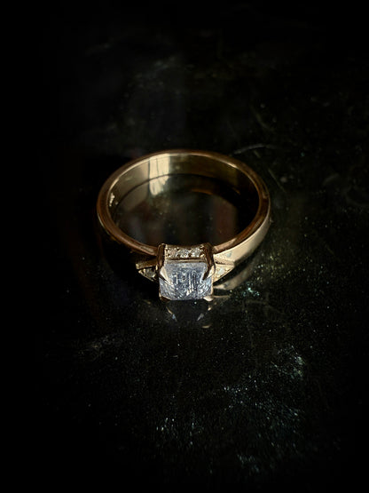 Alecto Icy Pepper Diamond Ring