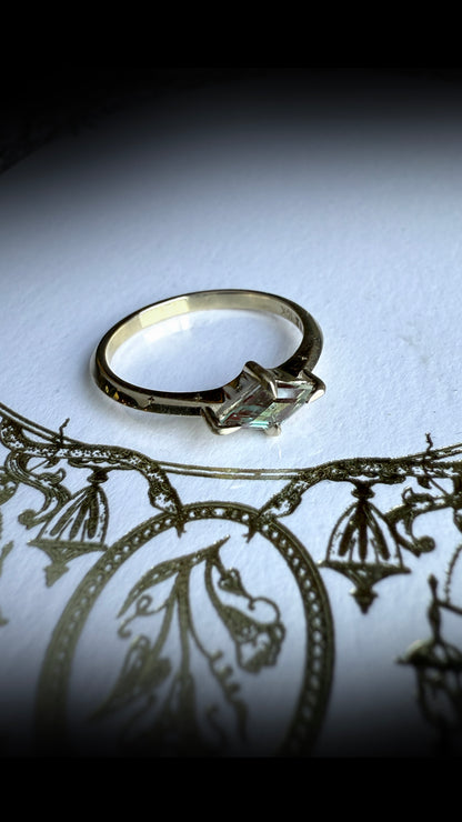 Olenna Alexandrite Kite Ring