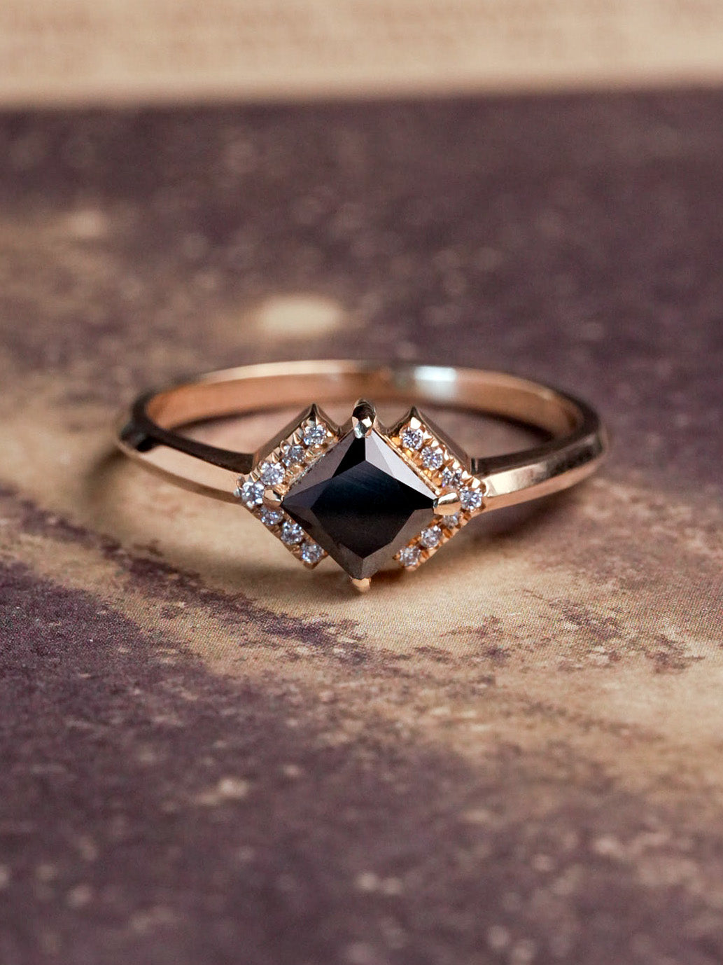 Andromeda Black Diamond Chevron Halo