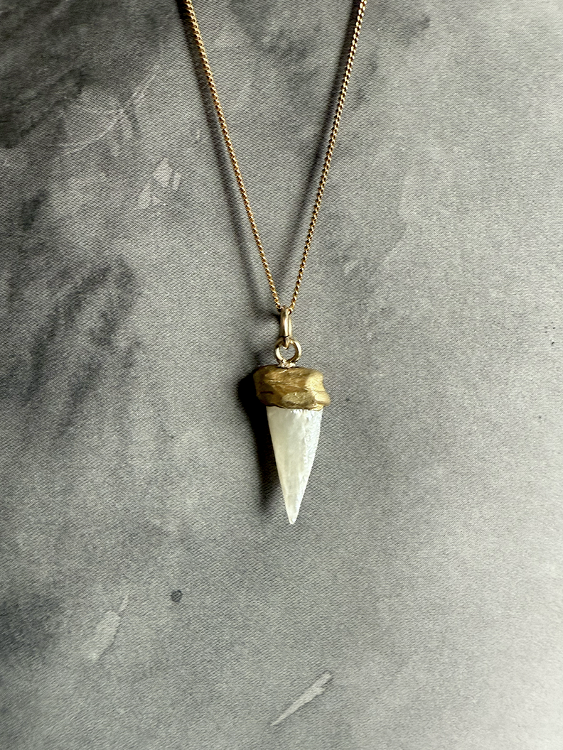 Pearl 'Tooth' Necklace - Brass