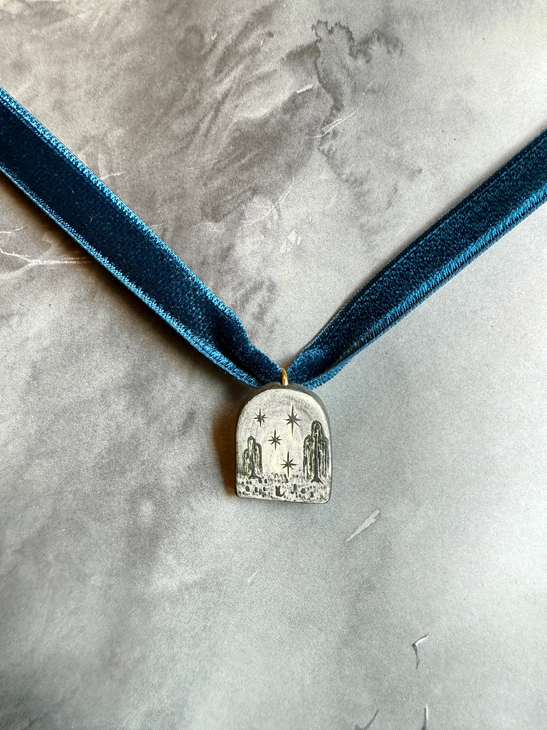 Willow Tree & Cat Cameo Necklace