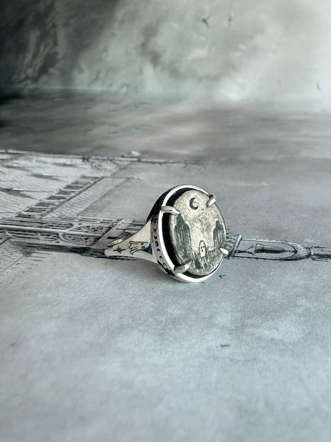 Willow Tree & Ghost Cameo Ring