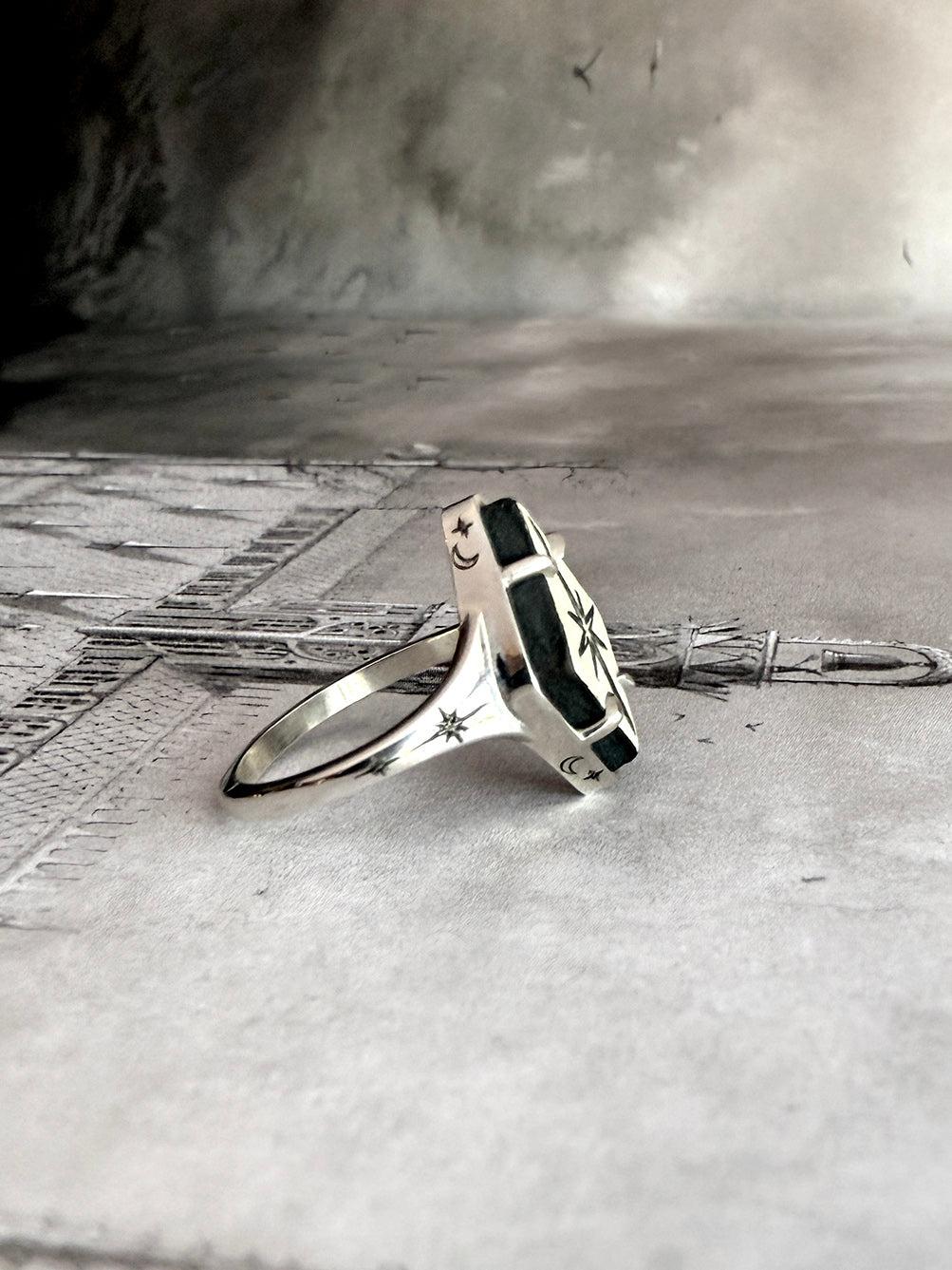 Starburst Cameo Ring
