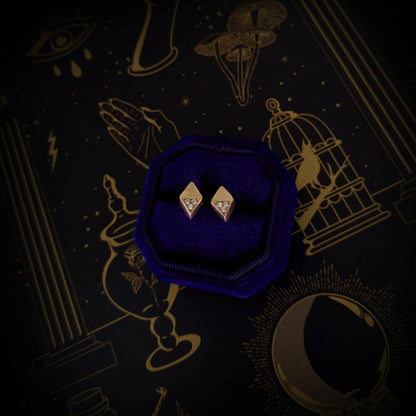 DIA Stone Studs