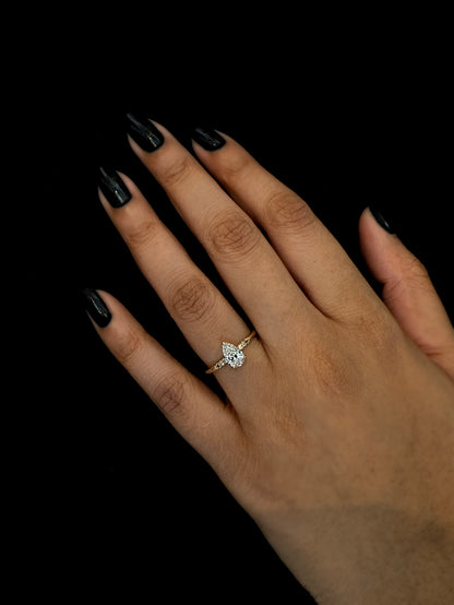 Draco Pear Ombre Accented Ring