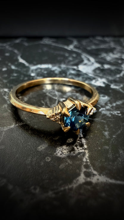 Jones Hex Montana Sapphire Ring