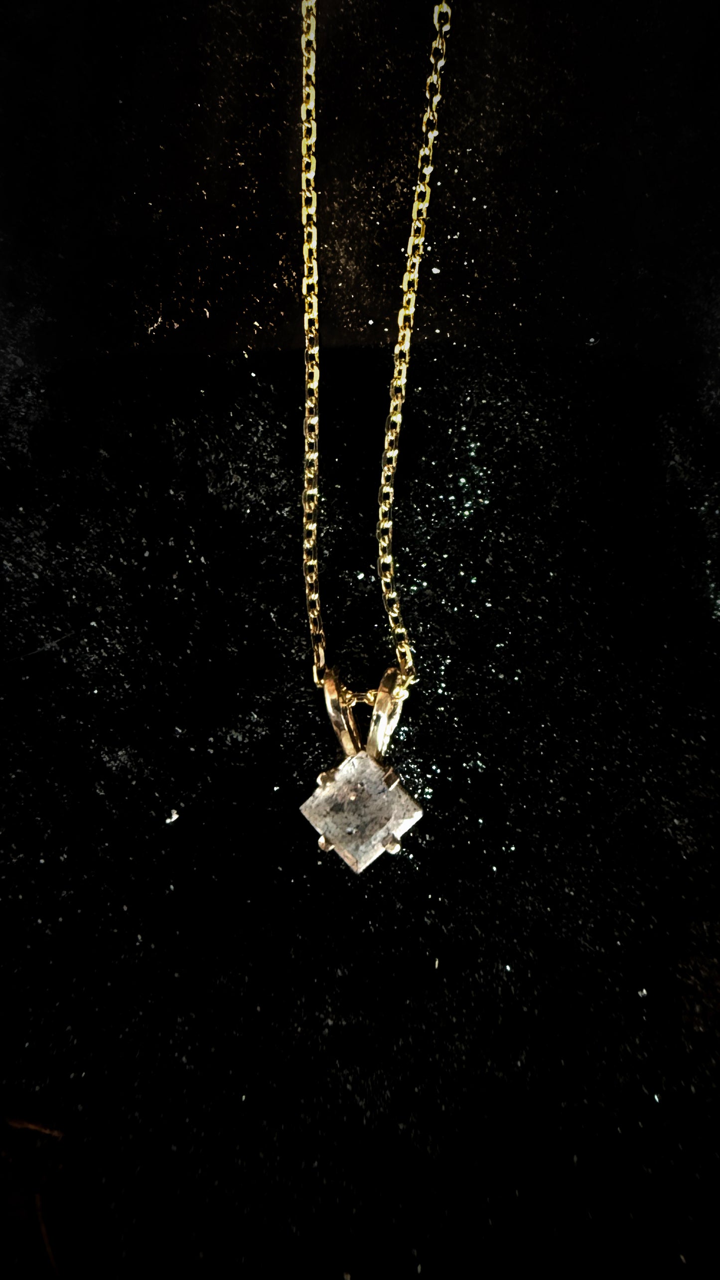 Azulon Labradorite Pendant