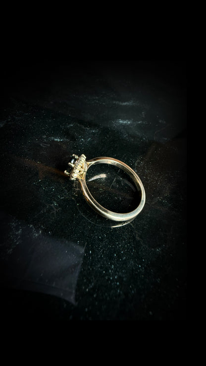 Laurelin Oval Sapphire Halo Ring