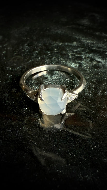 Luna Opalescent Moonstone Ring - Silver