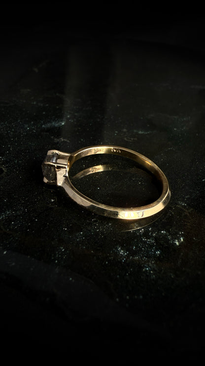 Luna Salt and Pepper Diamond Ring