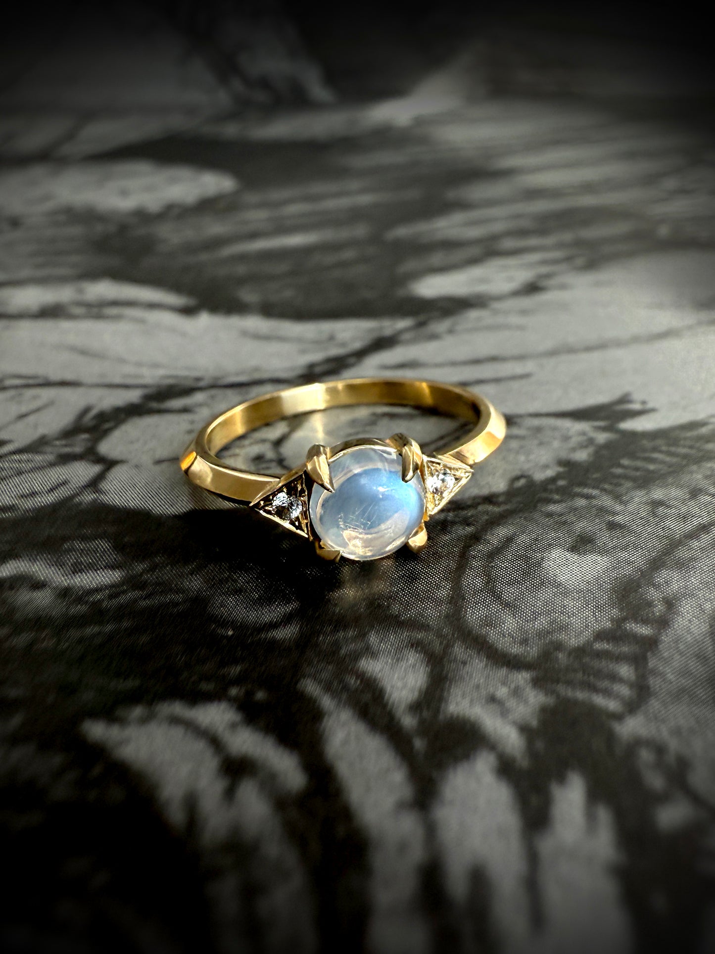 Luna Cabochon Moonstone Ring