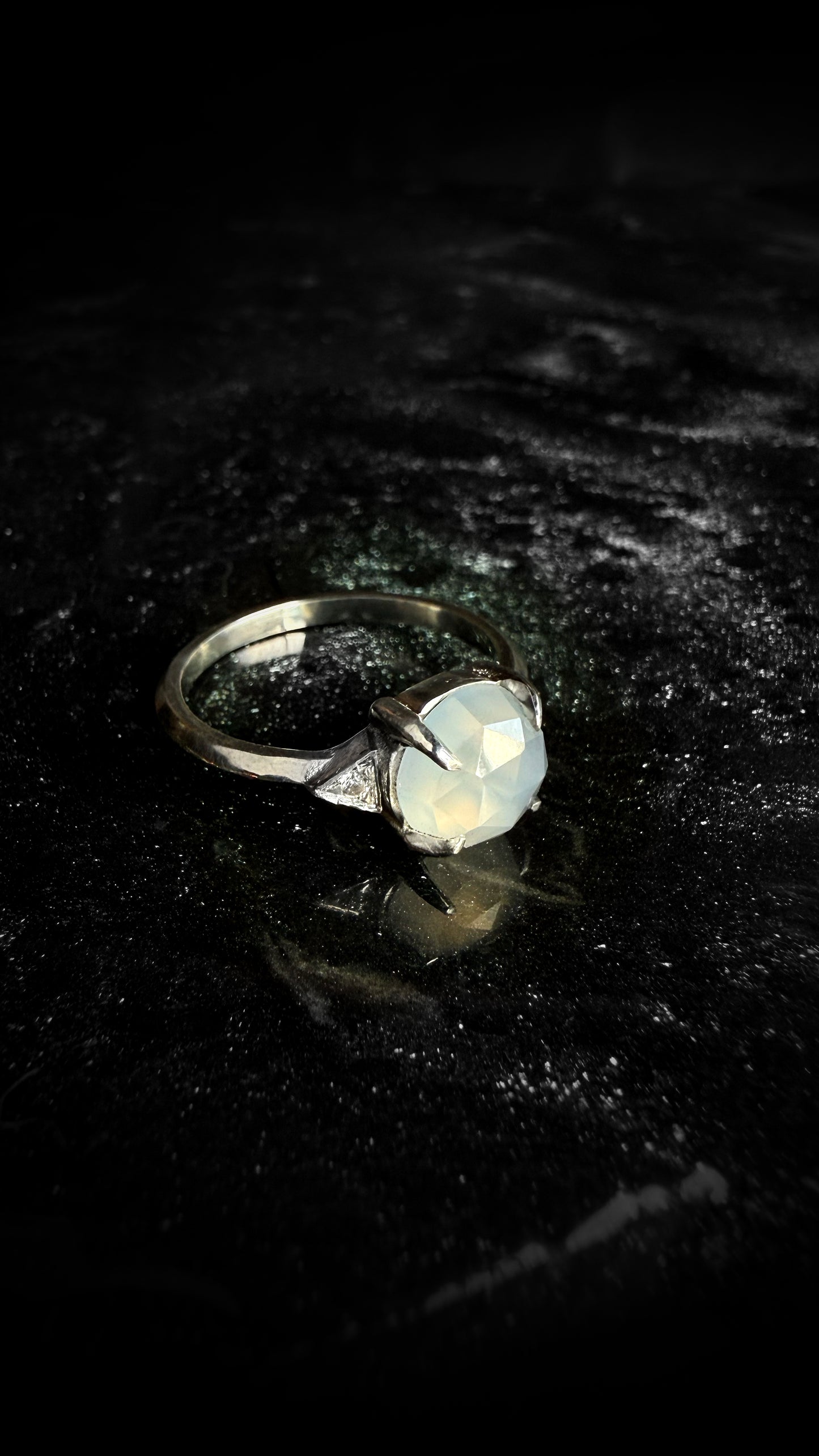 Luna Opalescent Moonstone Ring - Silver