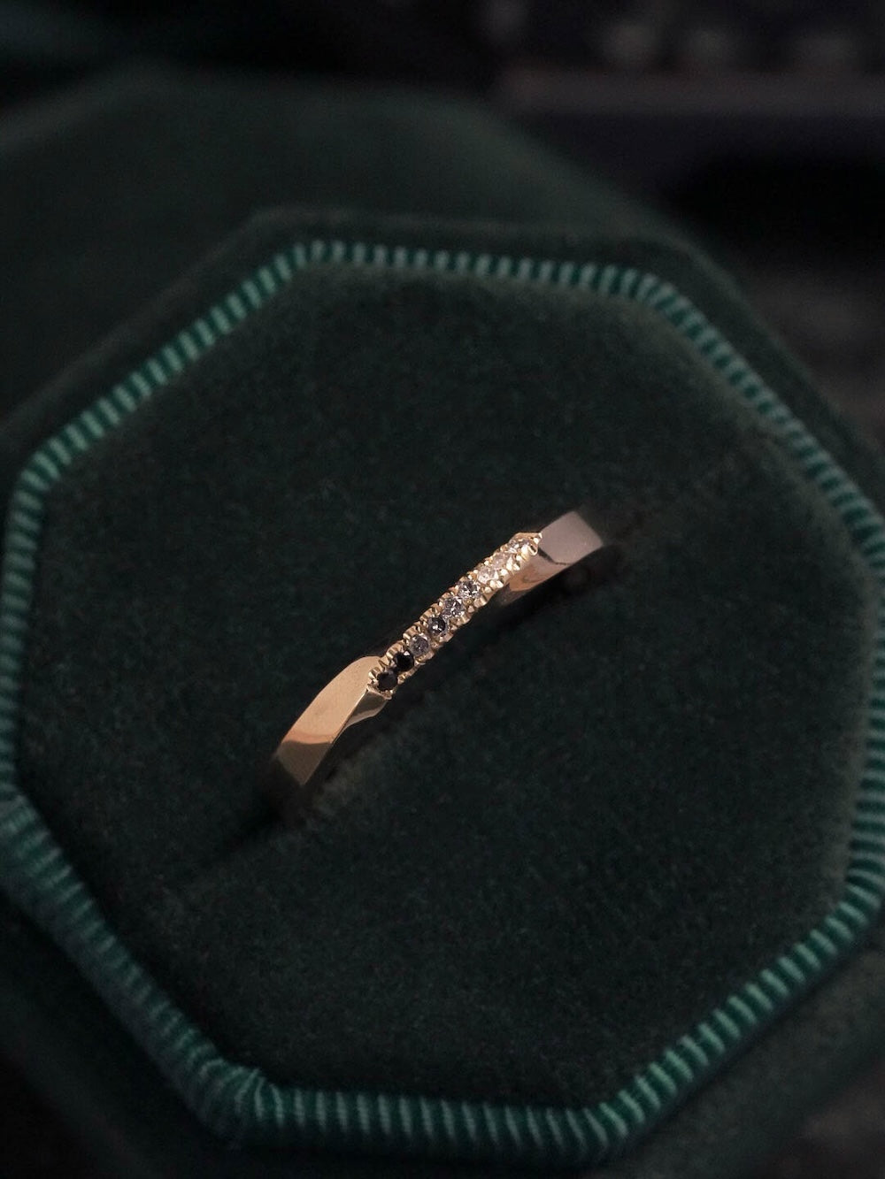 Ouroboros Ombre Diamond Band
