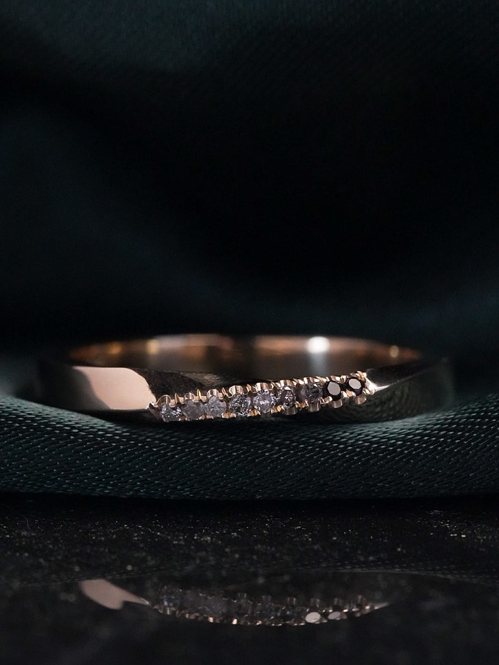 Ouroboros Ombre Diamond Band