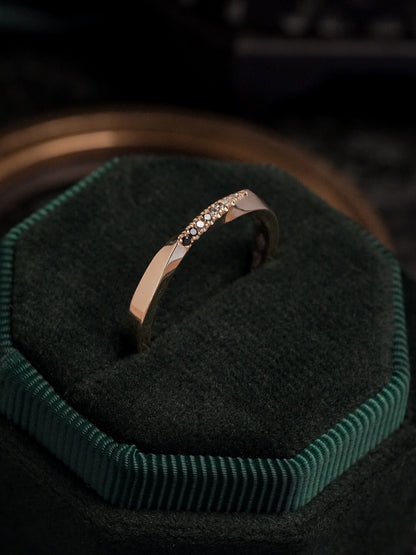 Ouroboros Ombre Diamond Band