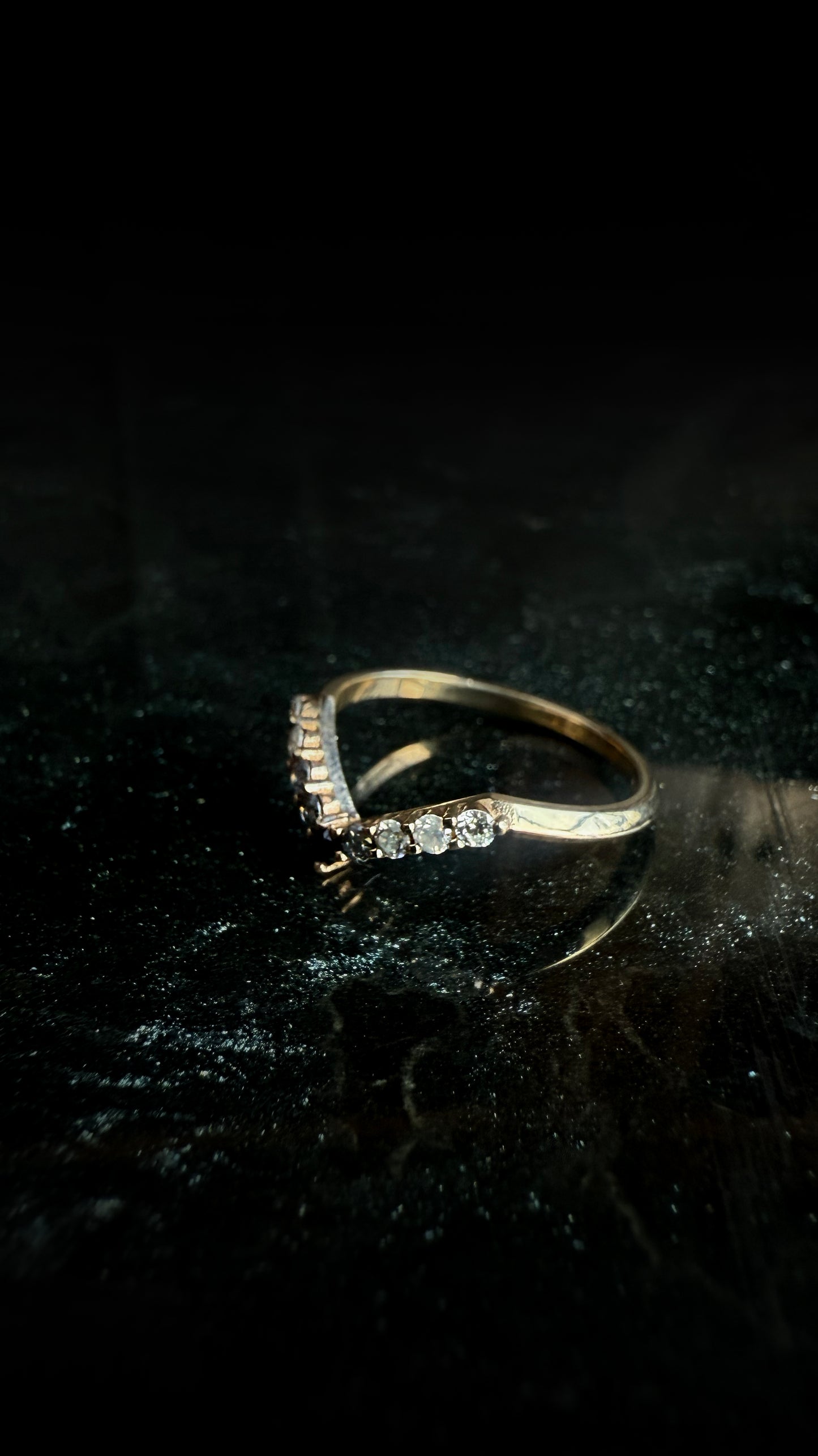 Sigrid Ombre Diamond Curved Band