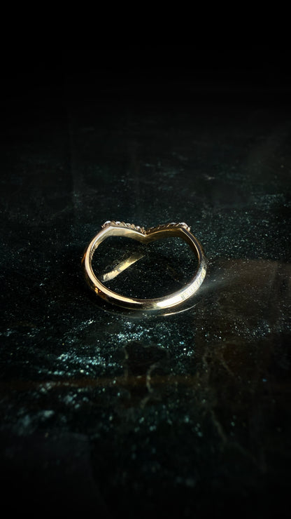 Sigrid Ombre Diamond Curved Band