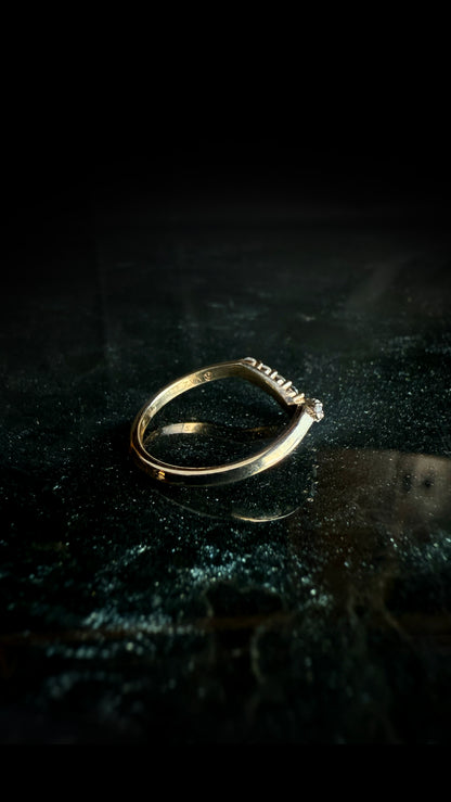 Sigrid Ombre Diamond Curved Band