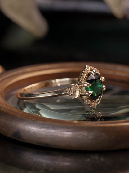 Setsuna Green Oval Celestial Ring